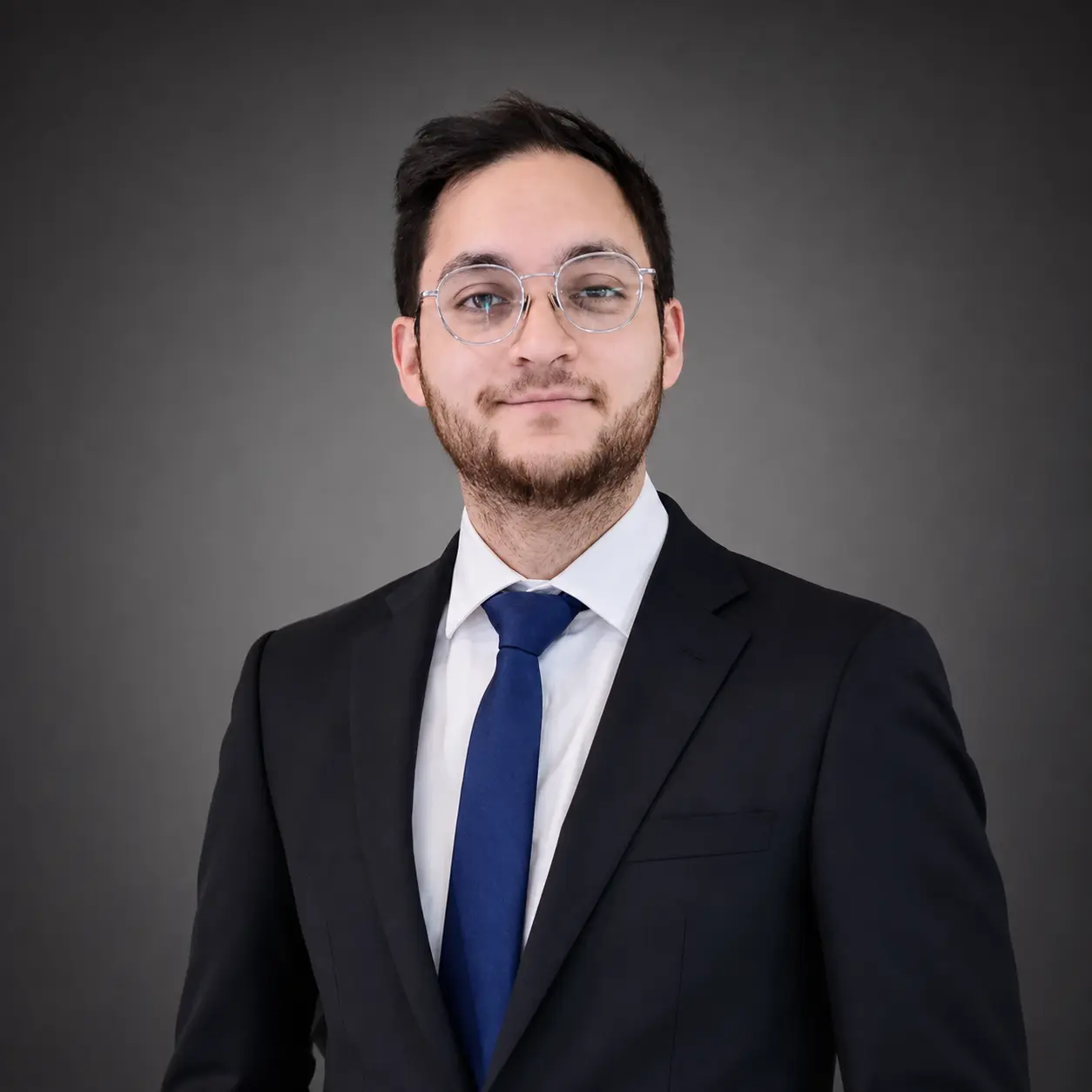 Dr. Aarón Pérez Segovia