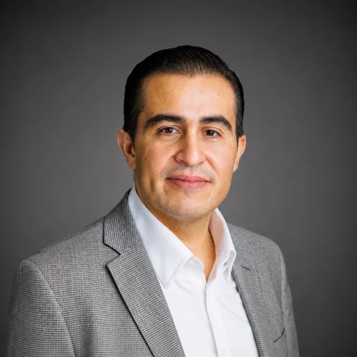 Dr. Ramón Medina González