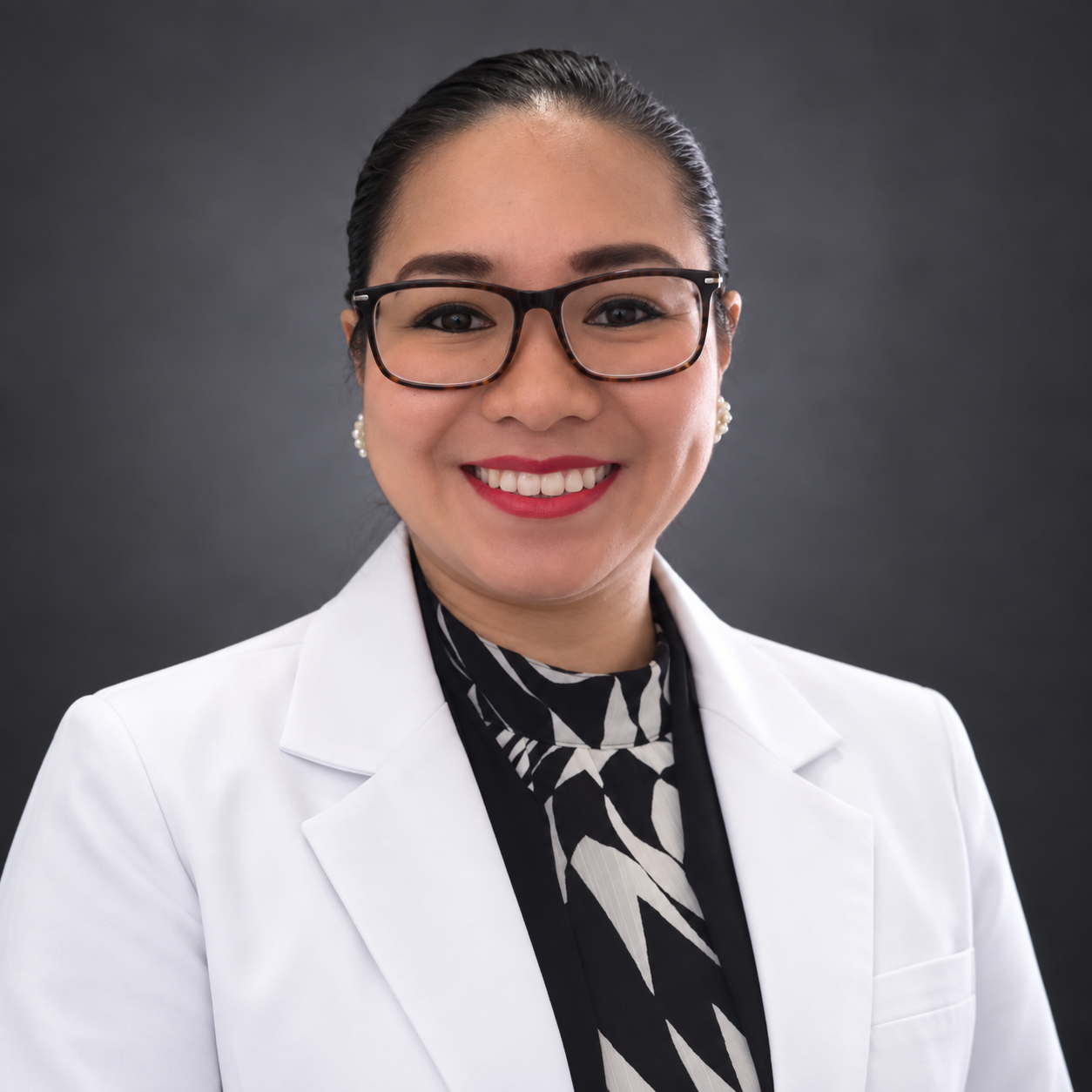 Dra. Laura Díaz Escobar